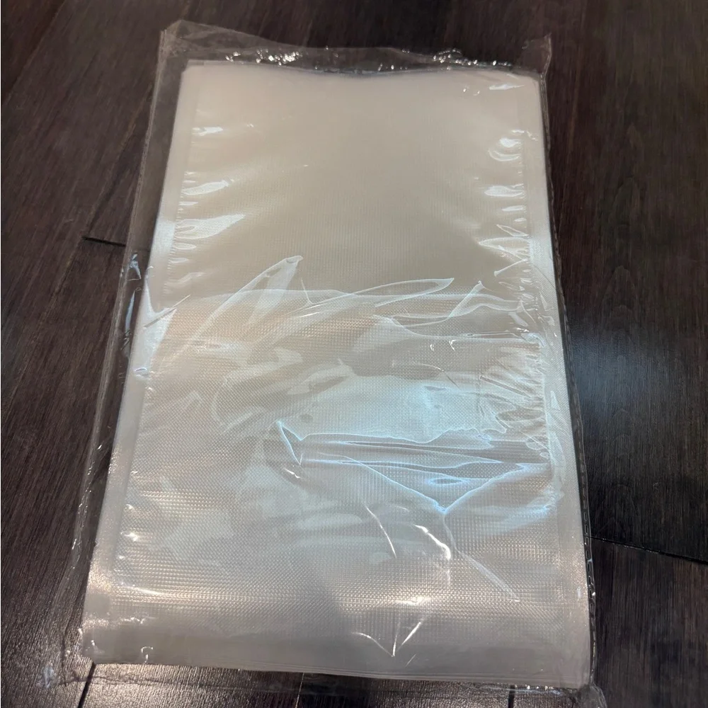 NWT Vacuum Seal Food Storage Bags- 25 bags